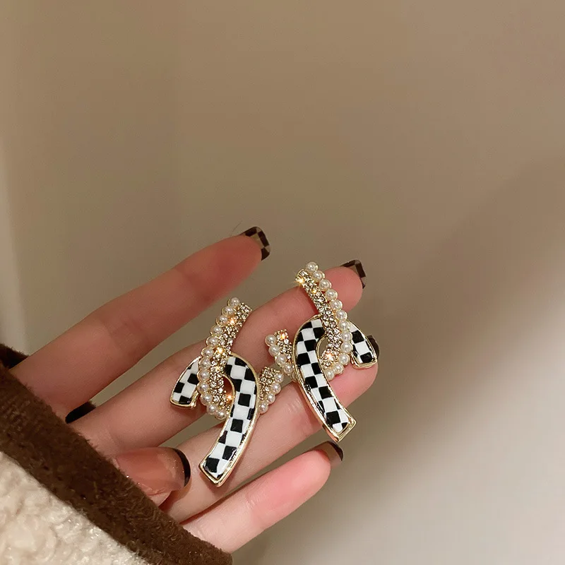 

New Design 925 Silver Needle Sense Chessboard X shape Stud Earrings For Woman Party Girls Fashion Jewelry