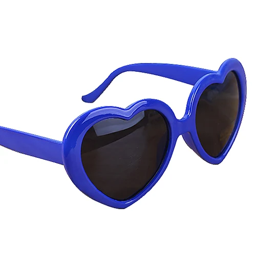 

One-piece Love Heart Sunglasses Women Designer Sun Glasses Female Transparent Color Cute Sexy Vintage Blue Pink Yellow