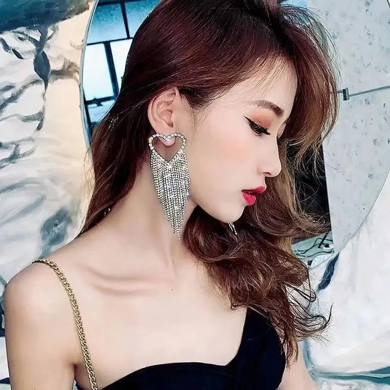 2020 блестящие женские модные длинные серьги-кисточки в форме сердца стразы