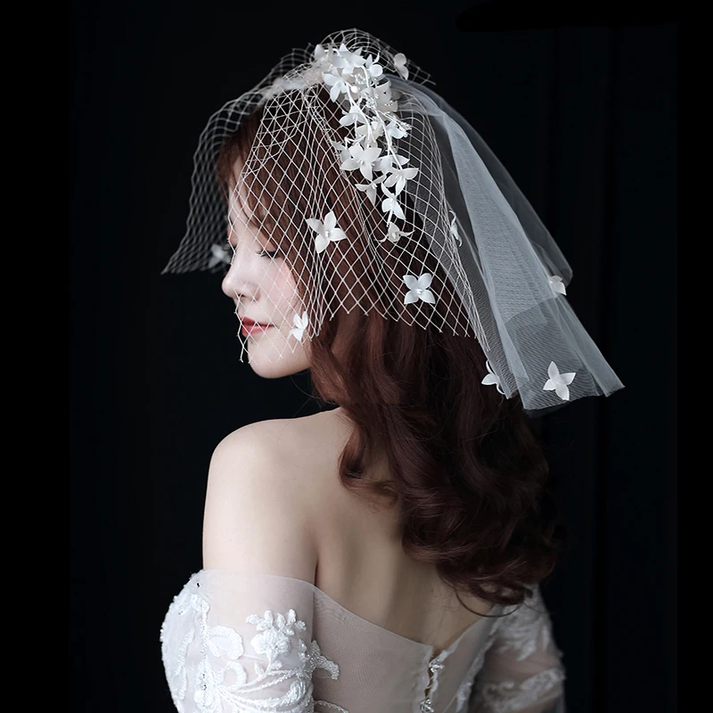 

White Elegant 100% Handmade Short Bridal Veils Double Layer With Combs Hair Veil Wedding Accessories for Women