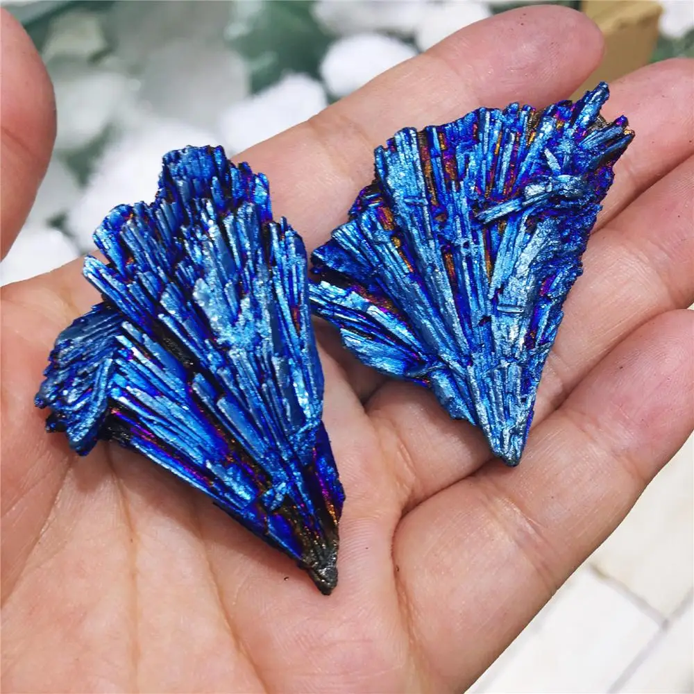 Кристалл натурального кварца редкий и красивый синий halo титановый кварц