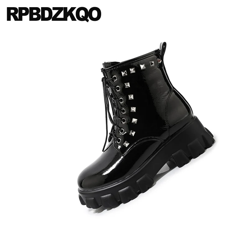 Женские армейские ботинки на платформе белые до щиколотки в стиле милитари с