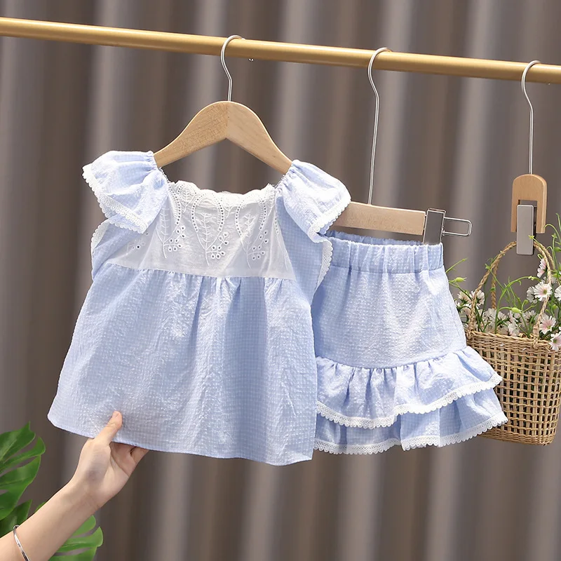 

Костюм детский хлопковый из пуловера и юбки, на лето