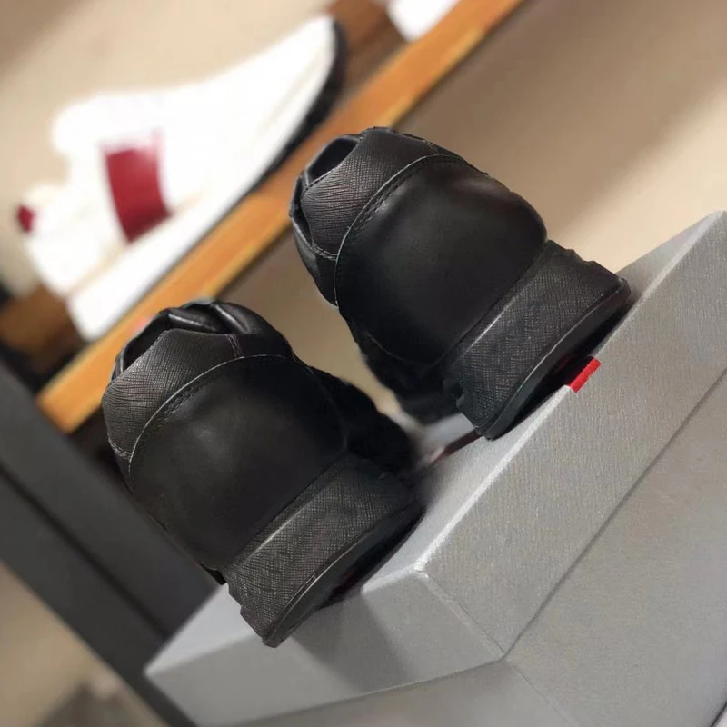 

Men's Shoes