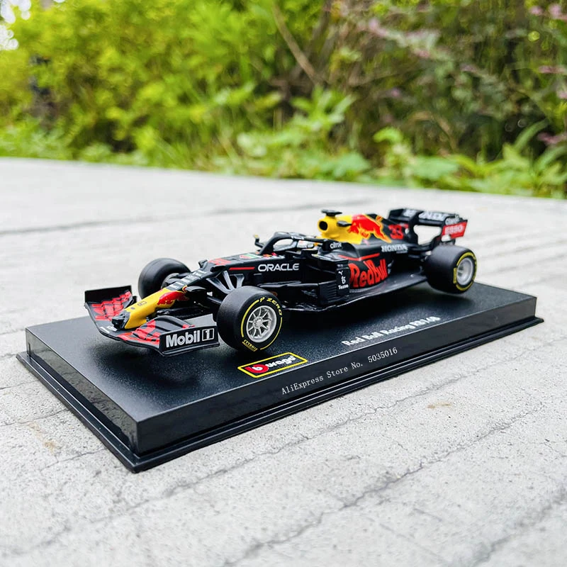 Модель гоночного автомобиля Bburago 1:43 2021 F1 Red Bull Racing RB16B 33 # Max Verstappen коллекционная