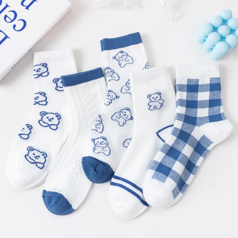 Фото Симпатичные Студенческие японские носки на все четыре сезона 2022 женские