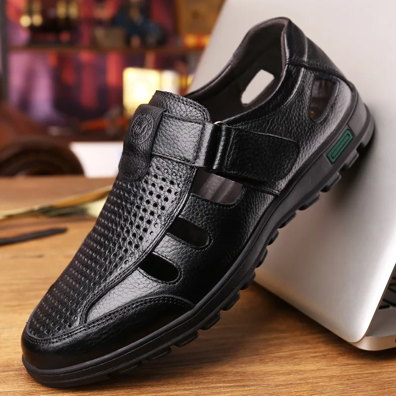 

Leather Men Summer Sandals Breathable Casual Shoes Men Hollow Sandals Soft Moccasins High Quality Men Shoes