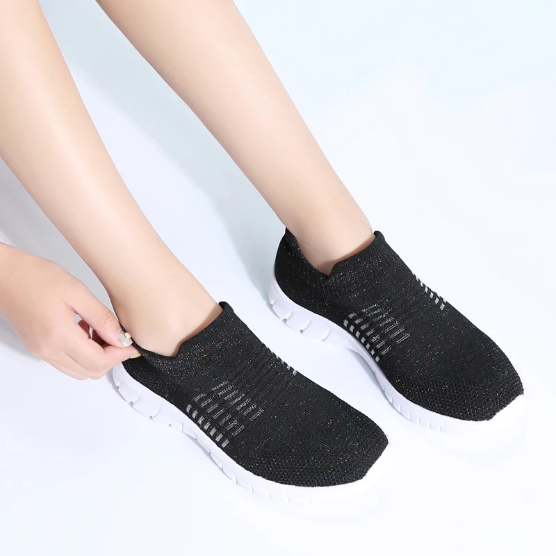

2020 New Lightweight Soft Women's Shoes Fly Woven Slip-on Driving Casual Shoes Zapatos De Mujer Sneakers Girls Running Shoes