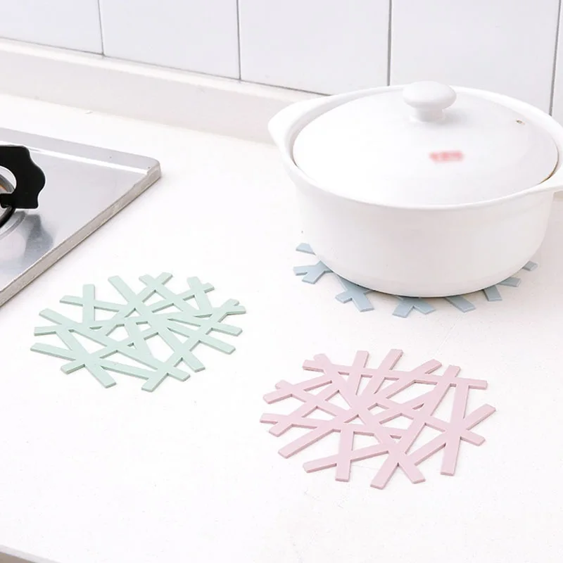 

1PCS Japanese Sakura Insulation Table Mat Home Anti-scalding Tea Cup Mat Coffee Cup Mat Milk Mug Tea Cup