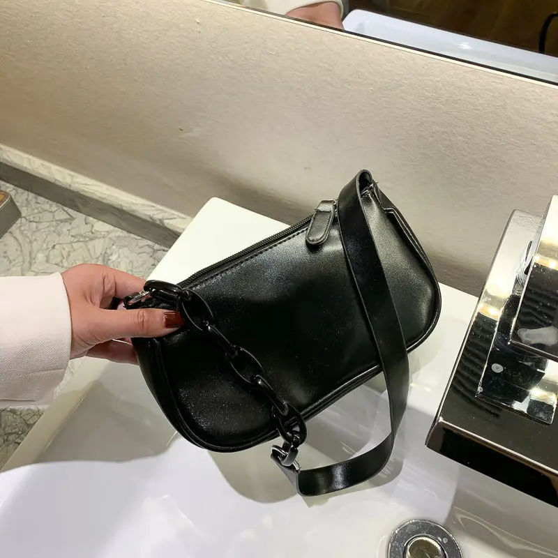 

Casual PU Leather Sling Handbag Purse Women Elegant Chain Shoulder Crossbody Bag Popular Simple Female Daily Bag Casual Tote