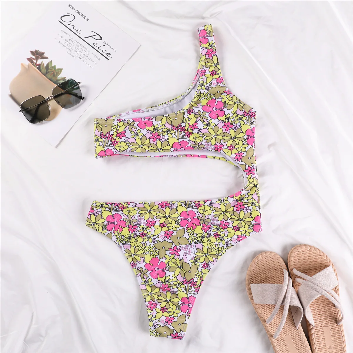

Qeils One Shoulder 2021 Women Sexy One Piece Swimsuit Swimwear Female Print Hollow Out Brazilian Bather Bathing Suit