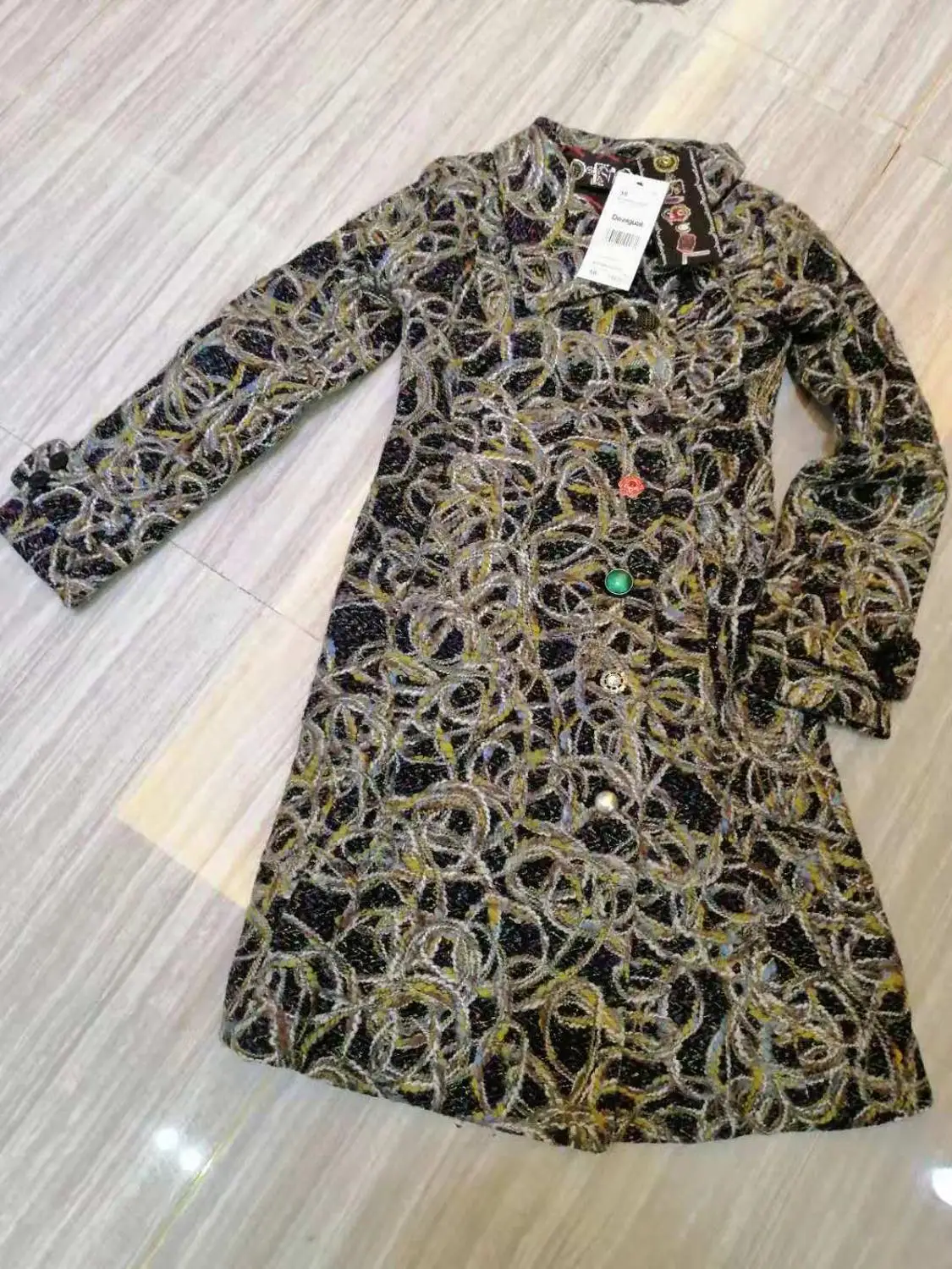 

Woolen Overcoat for Women , Ethnic Cool Colorful Button Coat for Middle-Aged Women , Autumn and Winter 2020