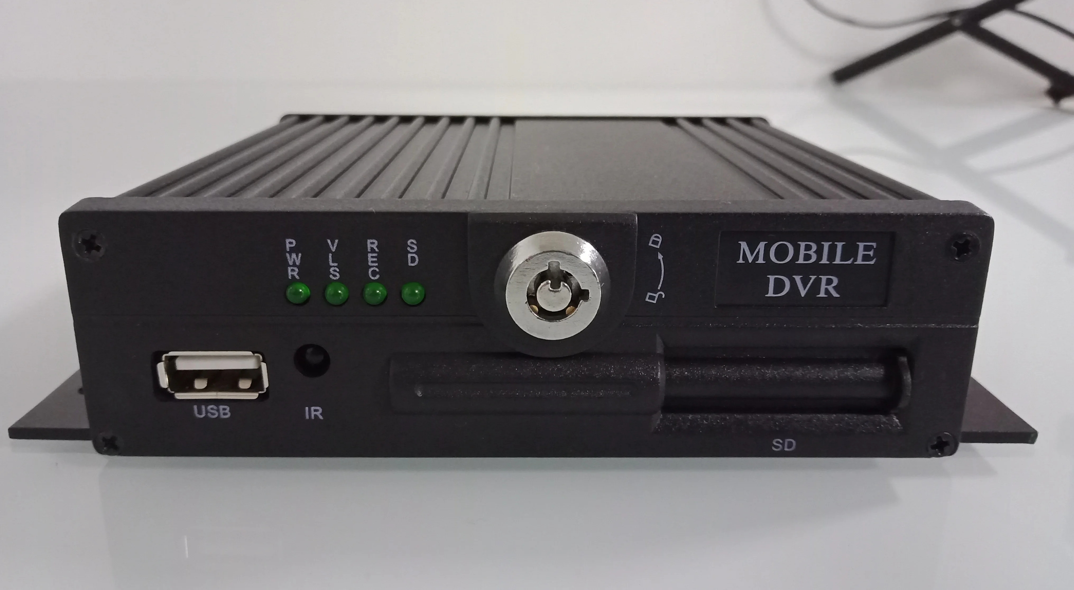 H.264 программное обеспечение 4 канал MDVR автобусный Автомобильный видеорегистратор