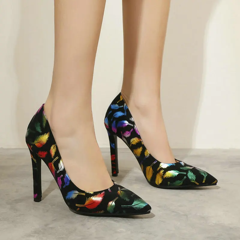 Женские туфли на высоком каблуке лодочки с острым носком тонком принтом в виде