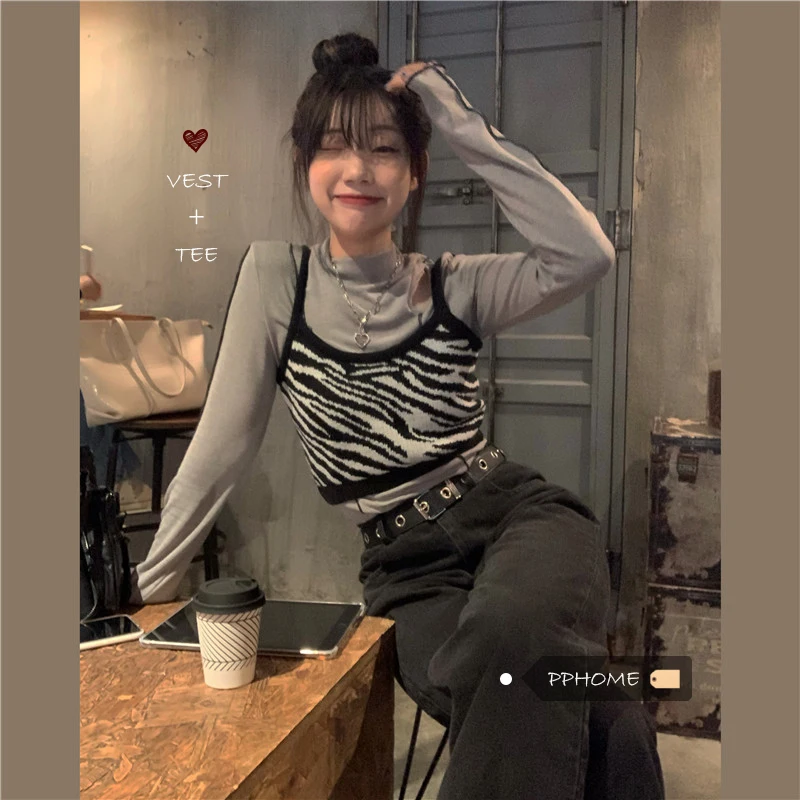 

2021 Новинка весны Осенняя женская обувь из двух частей комплекты полые средней длины с высоким воротом сужающаяся к талии футболка + «под зеб...