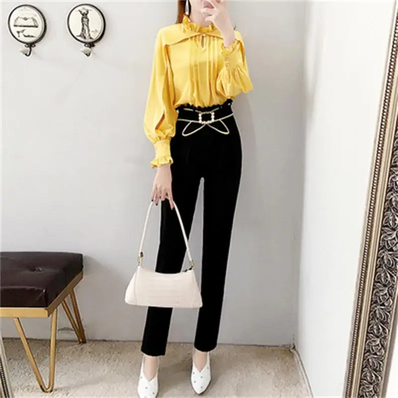 

Fashion suit female summer fall New high-end female temperament small fragrance style yellow shirt + small feet pants two sets