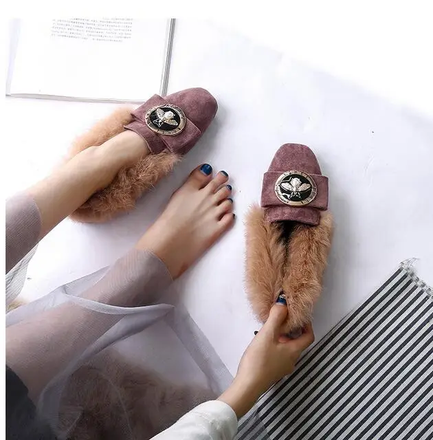 

XGRAVITY Fashion Ladies Casual Flat Shoes Elegant Winter Warm Shoes Long Plush Bees Butterfly Know Women Shoes Ladies Shoes C088