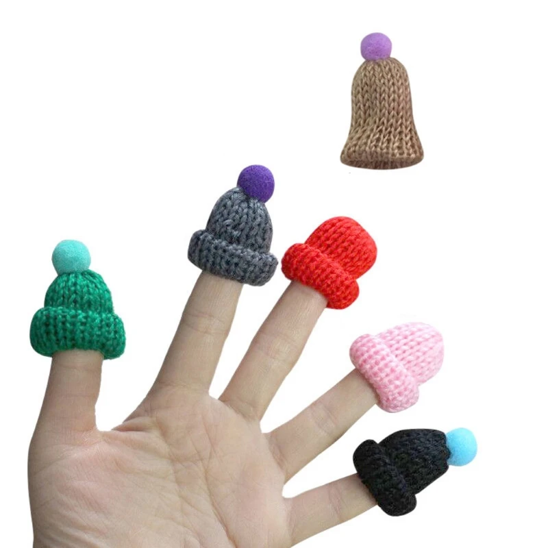 

100Pcs Handmade Mini Finger Hat Pom Pom Hat Jewelry Christmas Knit Hat Crafts
