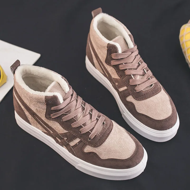 Женские кроссовки теплые зимние ботинки визуально увеличивающие рост