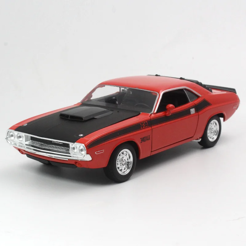 

1/24 Dodge Challenger 1970 мышечный ретро спортивный автомобиль литье под давлением модель автомобиля коллекционные украшения подарки Детские игрушк...