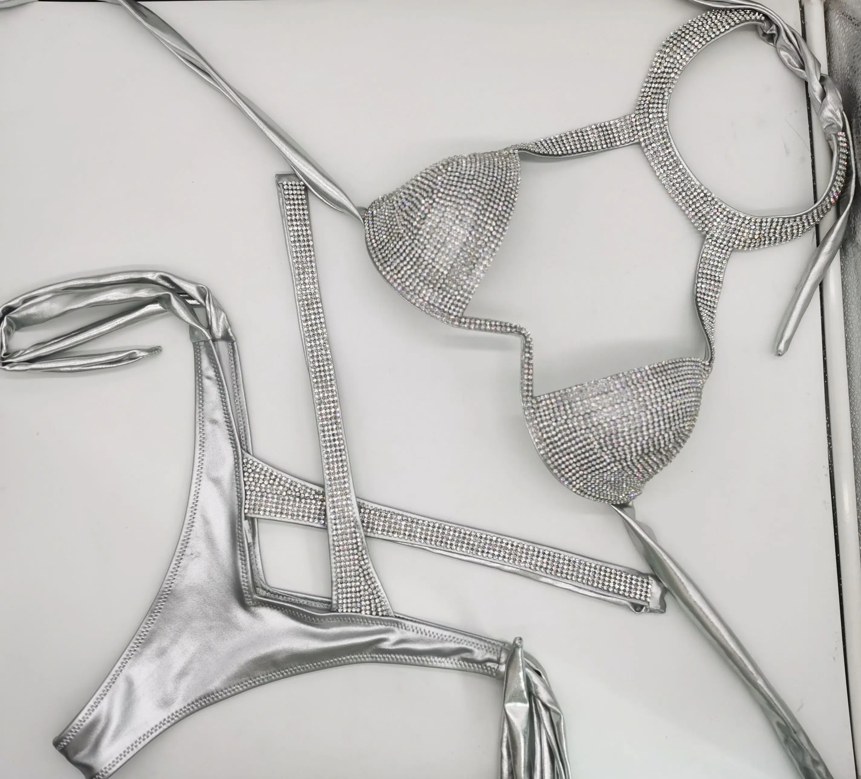 

2020 vacation new style daimond bandage bikini set sexy women swimwear high waist bathing suit rhinestone beachwear