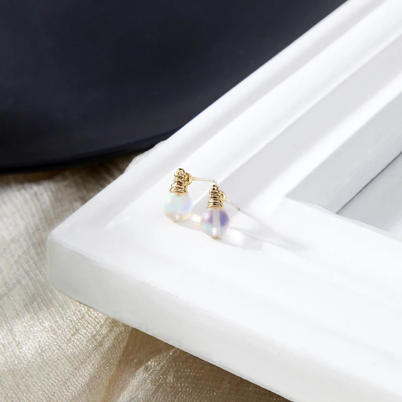 Модные Простые Дизайнерские акриловые серьги-гвоздики для женщин Новое