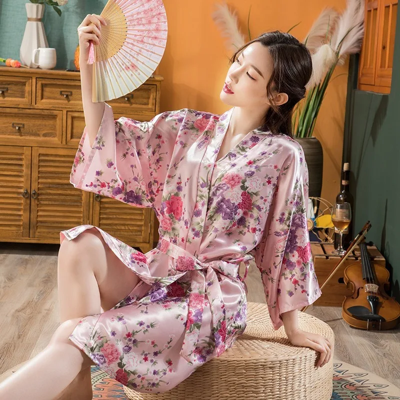 

2021 женская ночная рубашка, искусственный шелк, атлас кимоно нарядное платье международная торговля цветочный тонкий кардиган летний корот...