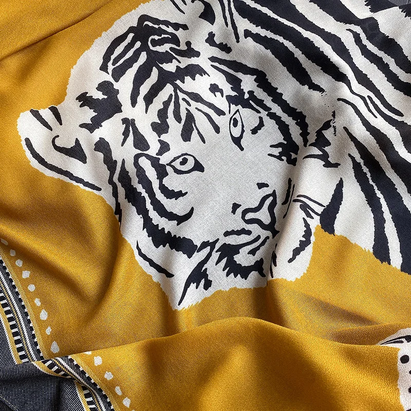

2020 Women Pashmina Foulard Bandana Design Animal Leopard Print Scarf Cotton Spring Winter Warm Scarves Shaw Female Hijabs