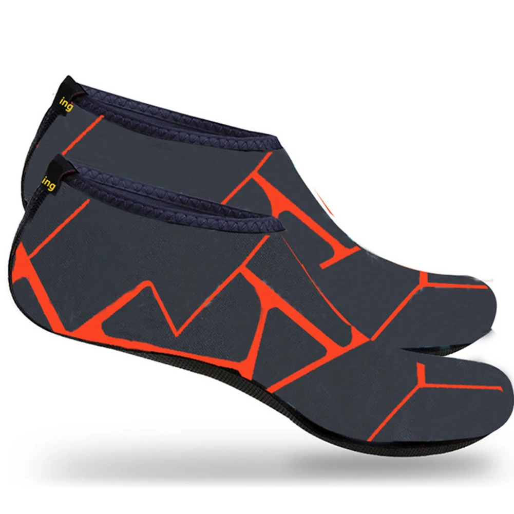 

Summer Water Shoes Men Swimming Shoes Aqua Beach Shoes Big Plus Size Sneaker For Men Striped Colorful