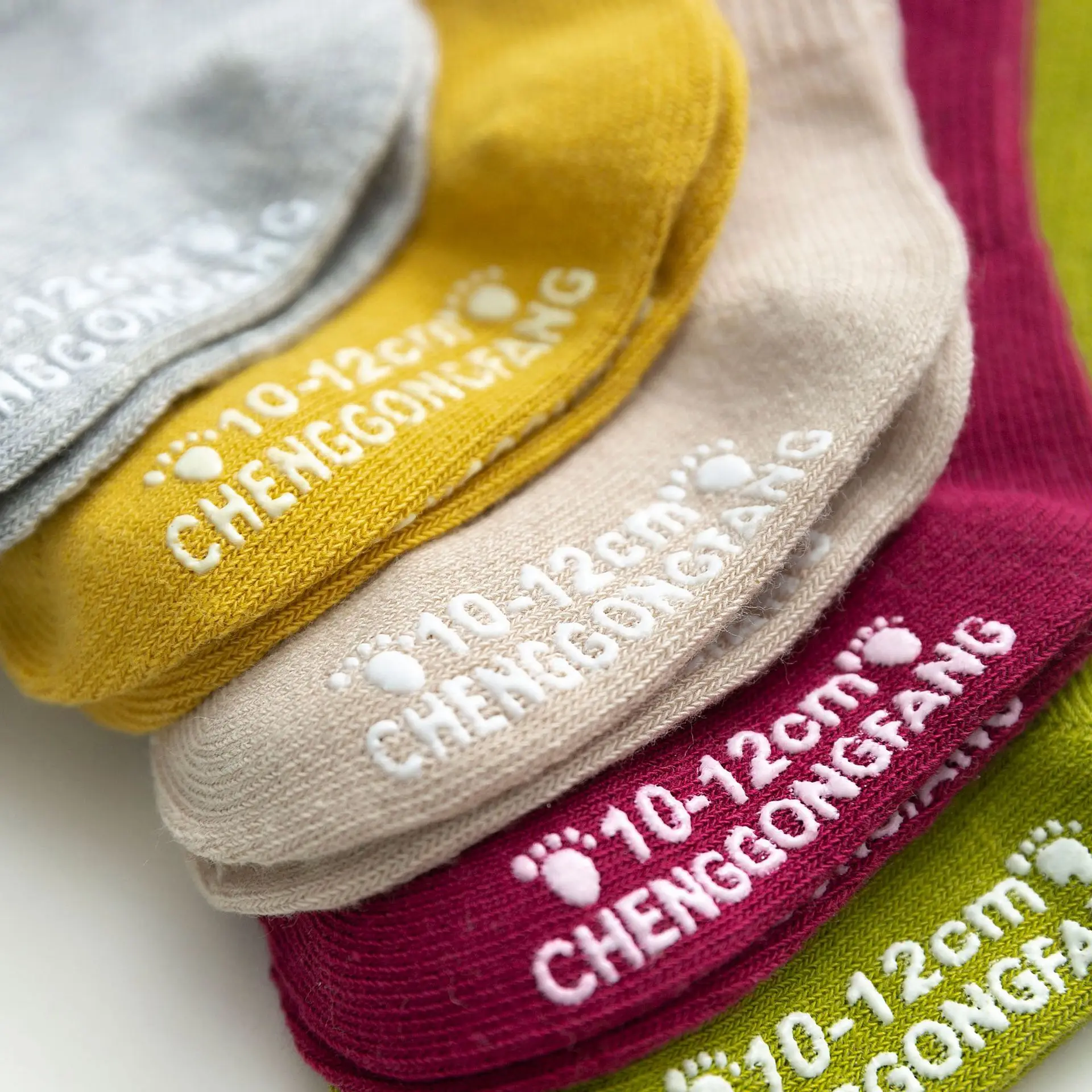 Детские носки Бесплатная доставка Нескользящие хлопковые детские От 1 до 6 лет