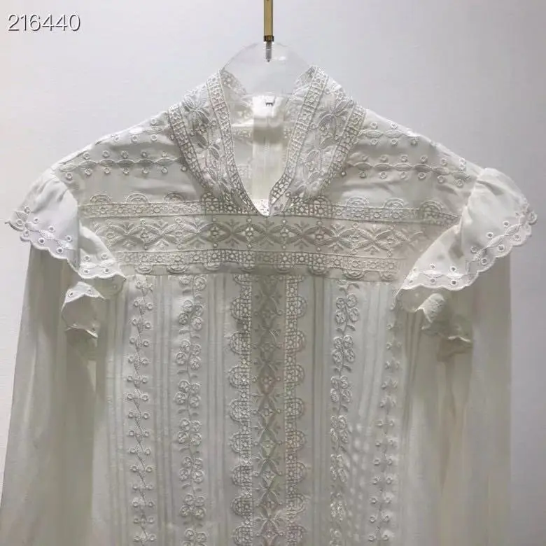 

Runway Fashion Women O-Neck Silk Shirts 2021 New Spring Embroidery Hollow Out White Long Sleeve Female Blouses Blusas