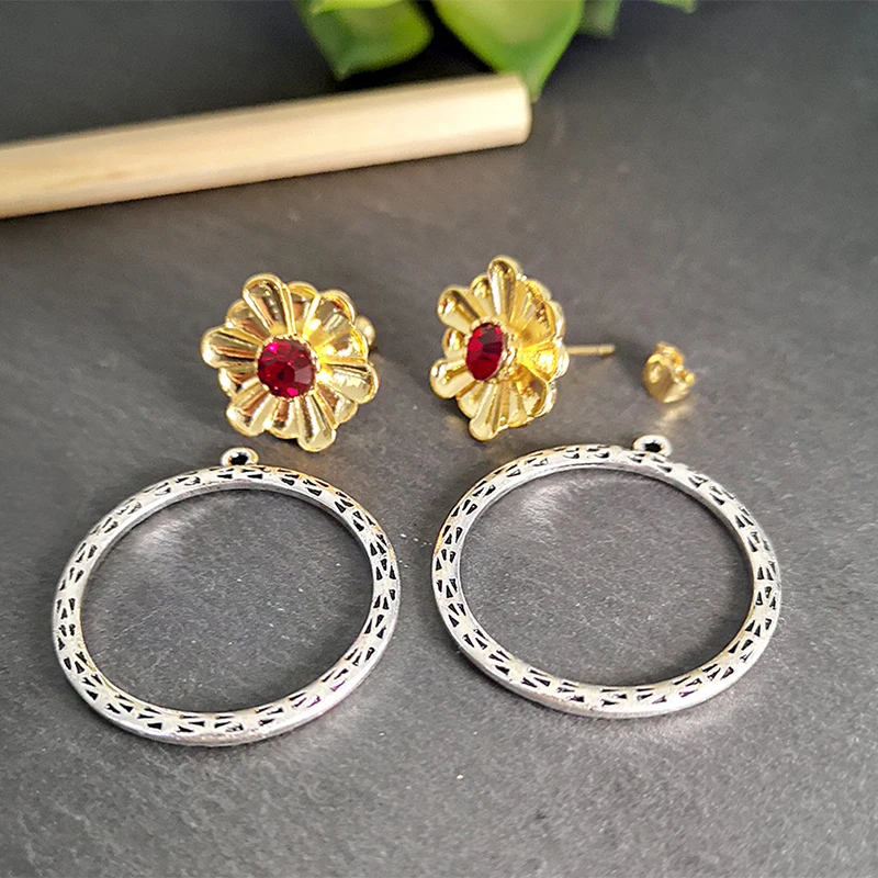 

Fashion Two Tone Lotus Flower Stud Earrings Simple Design Multipurpose Ear Stud for Women Wedding Party Cool Jewelry Gift B4D508