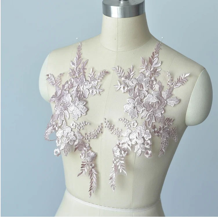 Кружевные нашивки с крупными вышитыми цветами бордовые черные розовые белые