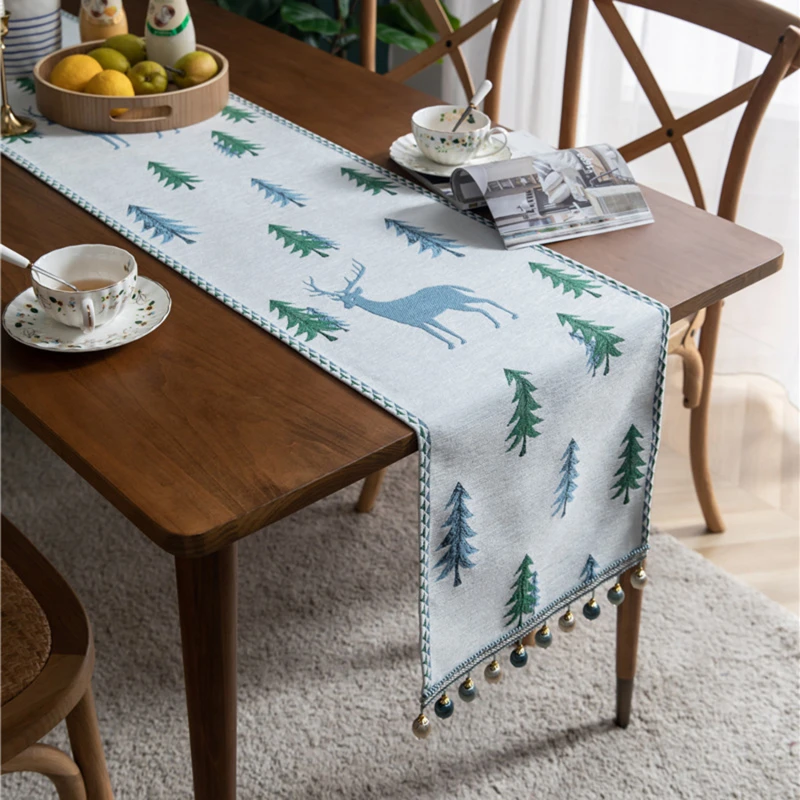 

Christmas Table Runner Chenille Tassel Table Cloth Table Runner Christmas Tree Embroidery Exquisite Home Decoration