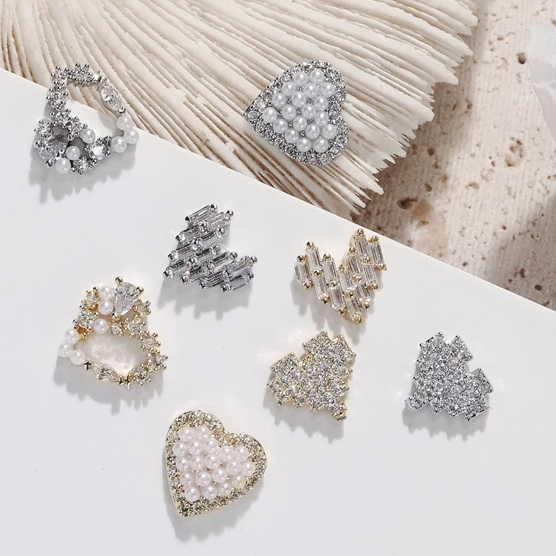 

1 Pcs Japanese Style Nail Art Love Diamond Zircon Jewelry Super Flash Heart-shaped Zircon Nail Decoration Accessories