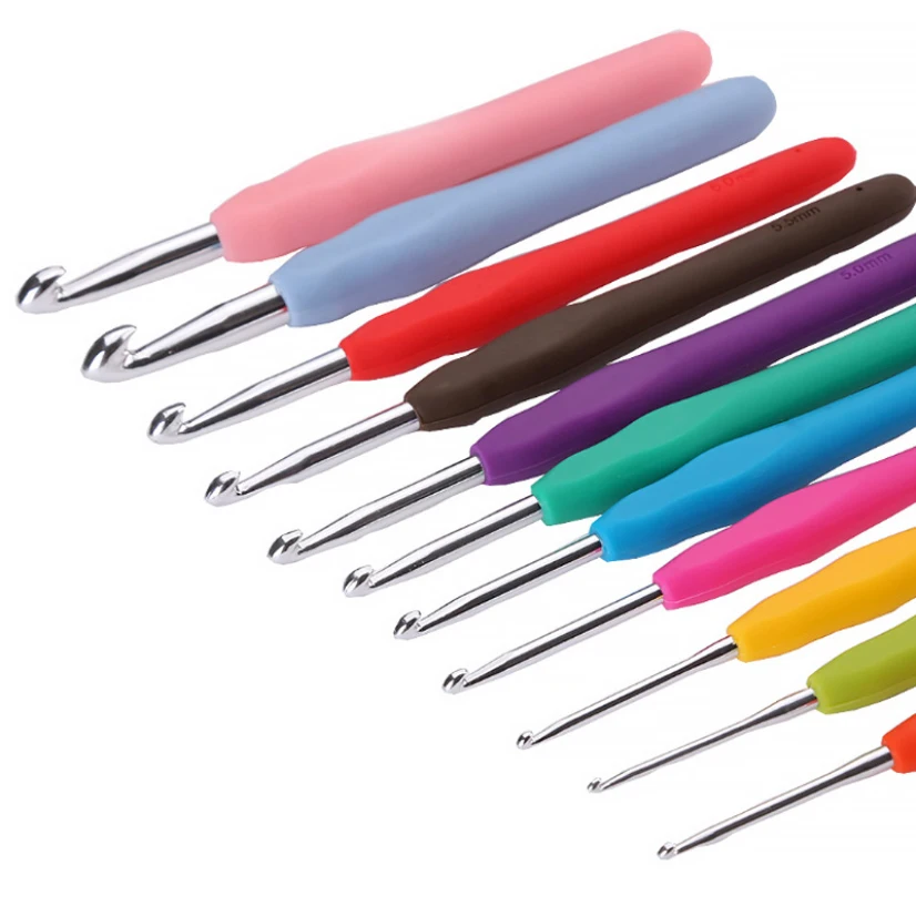

Crochet Hooks Comfortable Handle For Needlework Thread Needles For Knitting Pattern Handicraft Accessories Color Random