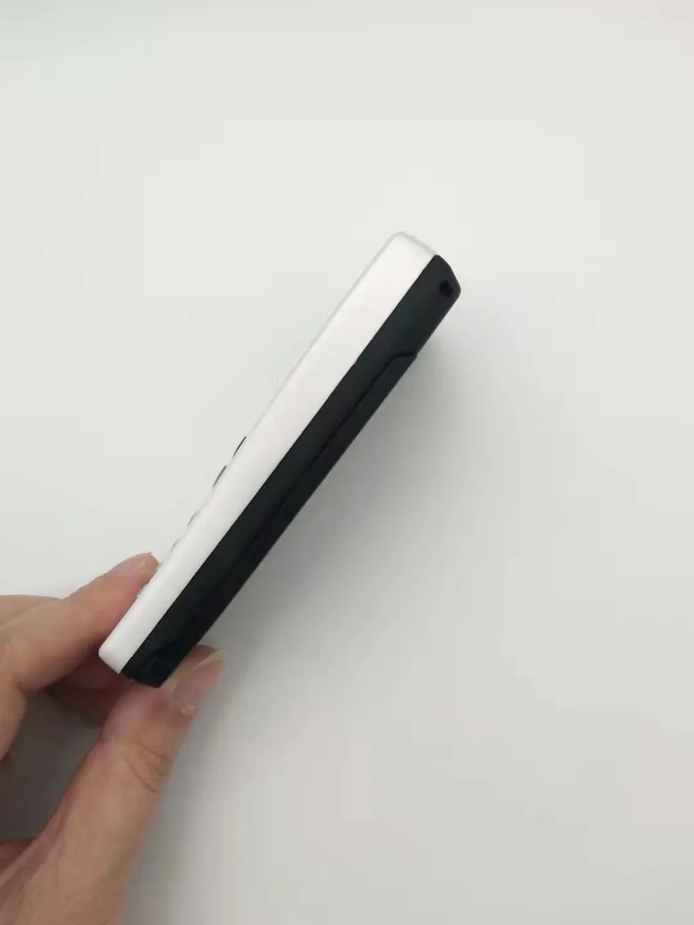 8210 Nokia 8210 разблокированный мобильный телефон 2G Dualband GSM 900/1800 GPRS Классический дешевый мобильный телефон Восстановленный