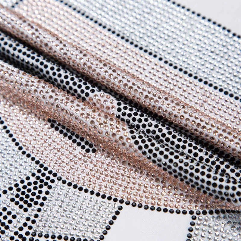 

Plus Size 6XL 2021 Character Rhinestones T Shirts Men Brand Short Sleeve Fashion Streetwear O Neck Mercerized Cotton Slim Tshirt