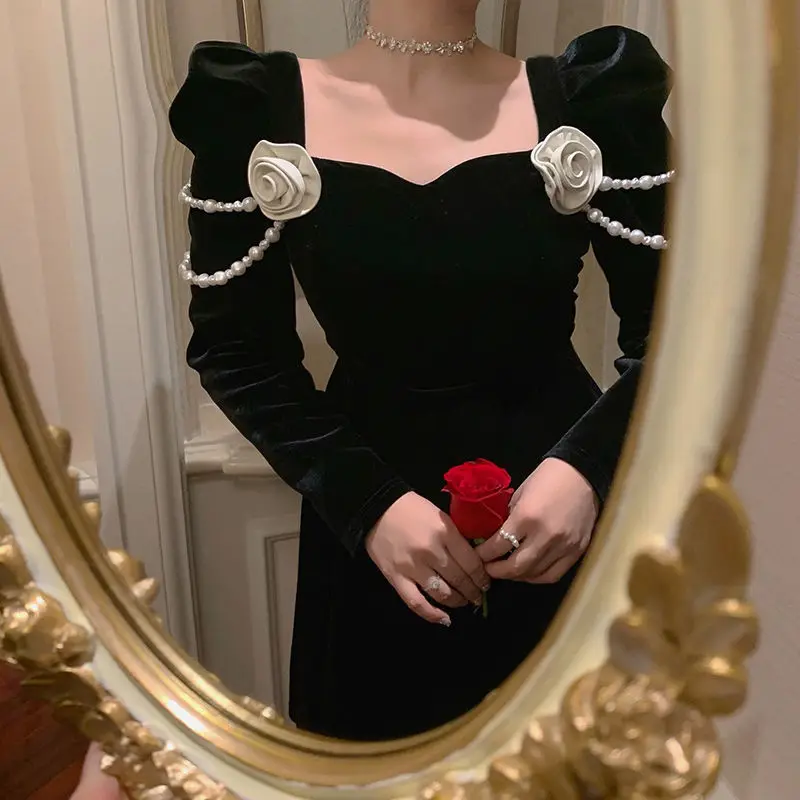 

Бархатное винтажное элегантное платье для женщин 2022, французское вечернее праздничное мини-платье с цветами, черное повседневное зимнее пл...
