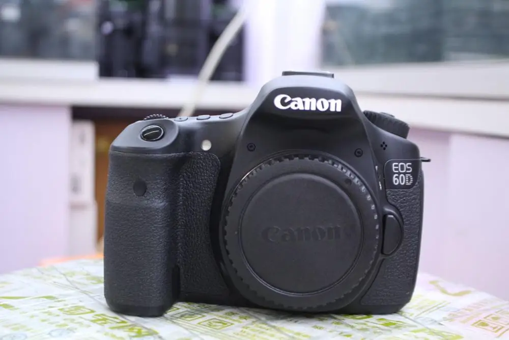 Canon 18-55 Lens EF-S 18-55mm f/3.5-5.6 IS STM and EOS 60D digital SLR camera |