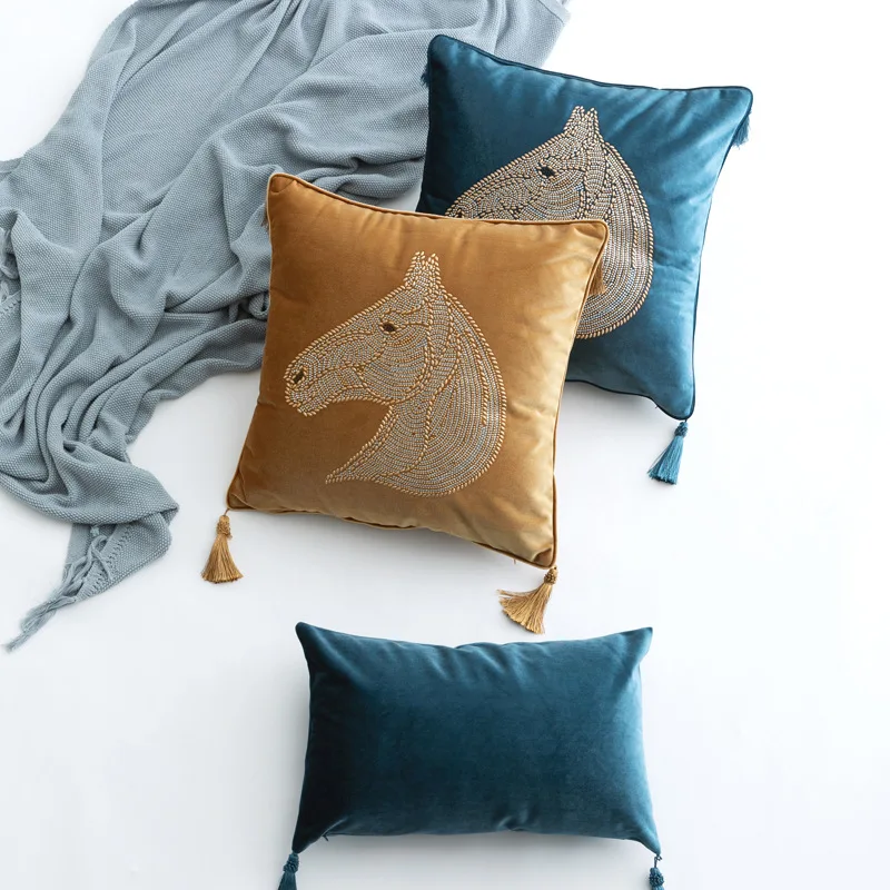

30x50/45x45/50x50/60x60cm horse cushion cover with hot fix stone sofa velvet pillowcase with tassel lumbar pillow cover