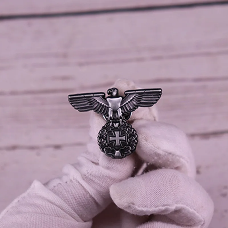 

Antique Distressed Cross Eagle Badge Lapel Metal Pins