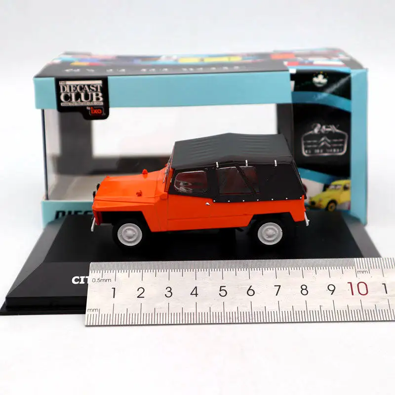 Коллекция литых под давлением моделей Citroen 2CV of the World Baby брусс 1971 цвета слоновой