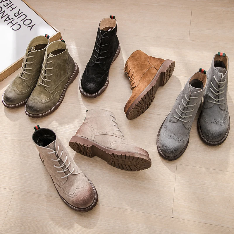 

Women Boots 2020 New Genuine Leather Female Motorcycle Boots Student Flat Heel Women Booties Brock Carved Retro Women Shoes