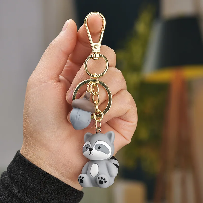 Корейский мультяшный брелок с маленькой куклой енота милый в стиле аниме для