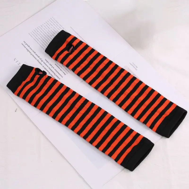 O Women's Korean version of the warm long gloves arm sets wholesale classic black white striped finger cotton long wristband - Цвет: O