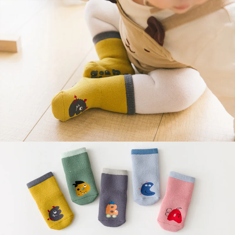 Calcetines gruesos de felpa para beb&eacute;s, antideslizantes, bonitos calcetines para interiores de dibujos animados, accesorios de ropa-2