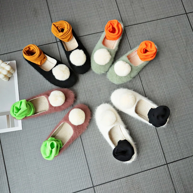 

Slip on Fur Ball Flat Shoes Woman Flats Plus Size Warm Plush Women Shoes Loafers Candy Color Shallow Comfortable Ladies Shoes