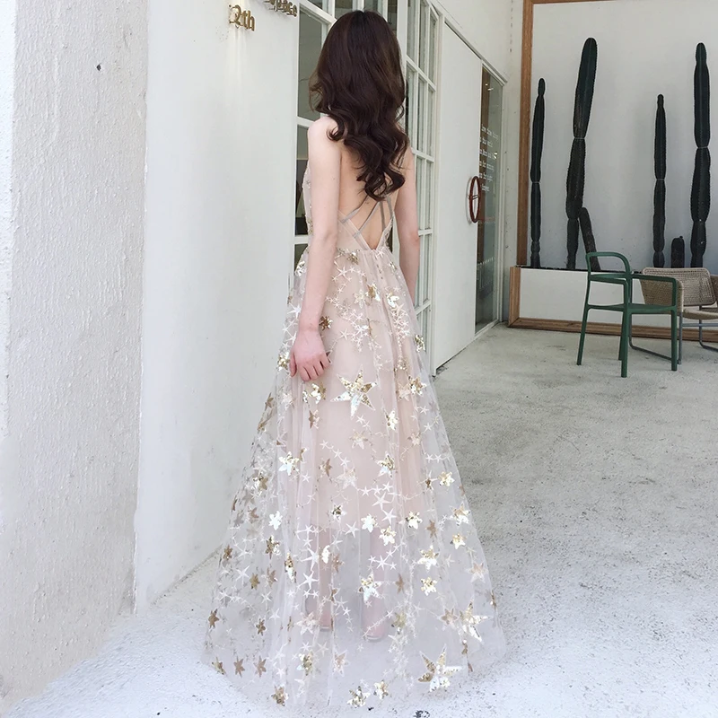 Женское летнее праздничное платье сексуальное на бретелях спагетти с