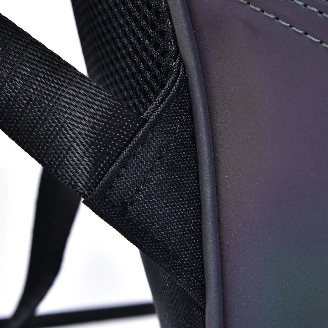 

Crocrogo Unisex Holographic Geometric Reflective Laptop Anti-theft Backpack Fashion Large Casual Travel Beach Work School Bag